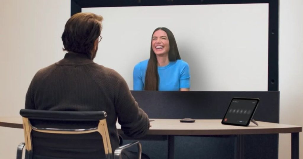 Google Beam.. جهاز من جوجل لإجراء مكالمات الفيديو بـ”طريقة مبتكرة”