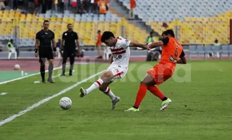 حمادة القلاوي يقود تحكيم مباراة الزمالك وفاركو، والشناوي يتولى تقنية الـVAR
