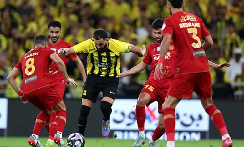 طارق حامد يشهد نهاية موسم ضمك بهزيمة أمام الاتحاد في الدوري السعودي
