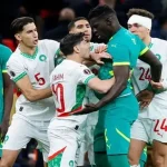 أزمة في نهائي مباراة المغرب مع السنغال ووفاة مشجع