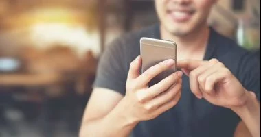 احصل على تفاصيل حصريّة حول فترة انتهاء الإعفاء الاستثنائي لاستيراد هواتف المحمول من الخارج