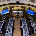 الأسواق المالية: إدخال شركات كيما وإيديتا وأوراسكوم إلى مؤشر EGX30