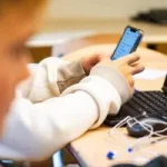 الإجراءات المعتمدة لاستقبال أجهزة الهواتف المحمولة للسائحين عند وصولهم إلى مصر
