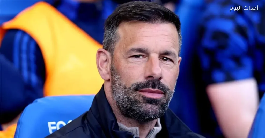 الاتحاد الهولندي يحتفل بفان نيستلروي قبل بدء كأس العالم