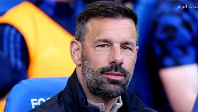 الاتحاد الهولندي يحتفل بفان نيستلروي قبل بدء كأس العالم