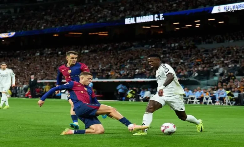 المعلقون الرسميون لمواجهة برشلونة وريال مدريد في نهائي كأس السوبر الإسباني اليوم