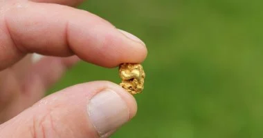 انخفاض أسعار الذهب إلى حوالي 4800 دولار في الأسواق العالمية: تأثير ذلك على عيار 21