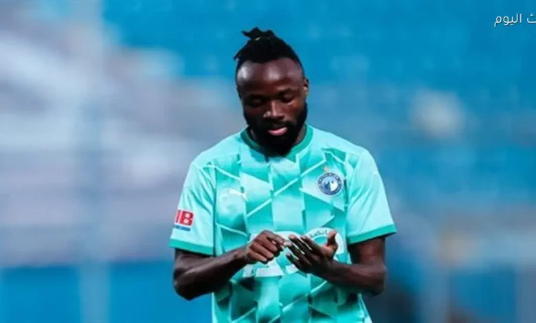 بيراميدز يمنح فيستون ماييلي فرصة أخيرة لتجديد عقده الجديد