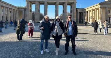 تحت الصفر: تدفق الزوار نحو بوابة براندنبورغ الشهيرة في ألمانيا - تغطية حية