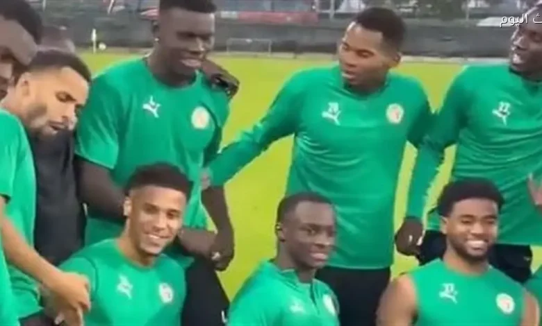 لقطة مشوقة من لاعبي السنغال قبل مواجهة مصر | فيديو