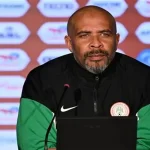 مدرب نيجيريا يتناول القرار الصعب بعد الحصول على الميدالية البرونزية