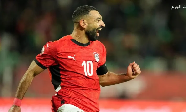 نجم ليفربول يُبرز تأثير محمد صلاح ويشيد بفائدته للفريق