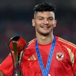 والد أشرف داري يطالب النادي الأهلي بمبلغ 2.5 مليون دولار
