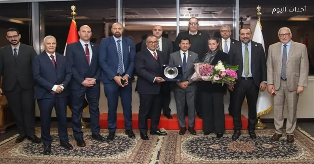 وزير الرياضة يجتمع مع اتحاد السلة لبحث استراتيجيات التطوير والانتشار
