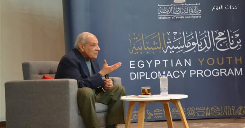 وزير الرياضة يشارك في محاضرة إبراهيم محلب لتبادل الخبرات الوطنية مع الشباب