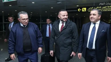 بعثة الأهلي تصل الجزائر وتُستقبل بالورود استعداداً لملاقاة الشبيبة