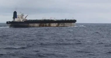 تراجع أسعار النفط بفعل ضعف الطلب وزيادة المعروض الاقتصادي