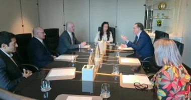 رئيس الجهاز المركزي للتنظيم والإدارة يستعرض فرص التعاون مع نائب رئيس شركة Oracle