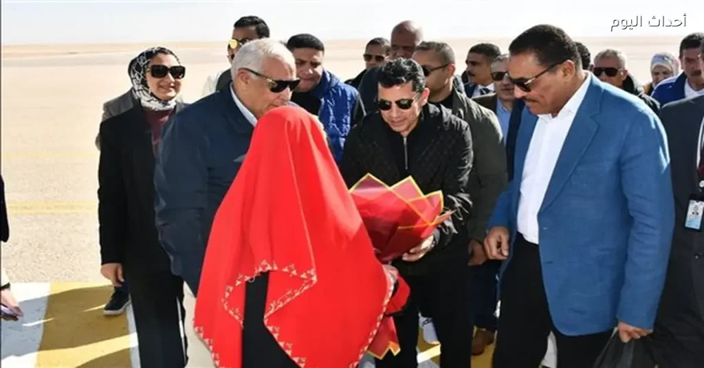 وزير الرياضة يزور منشآت وبرامج الشباب في الوادي الجديد