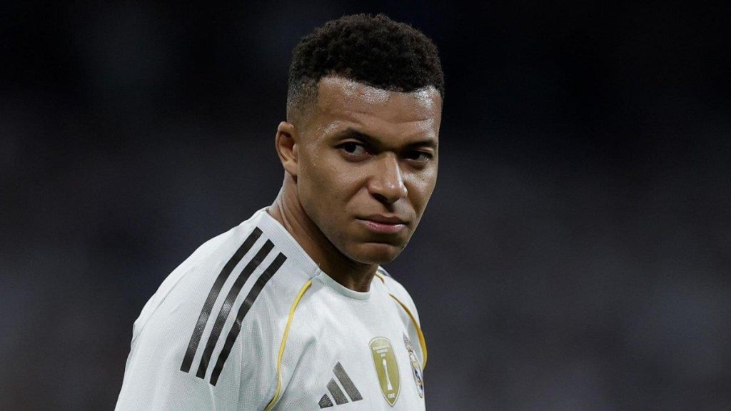 تشكيلة ريال مدريد لمواجهة مانشستر سيتي في دوري أبطال أوروبا: آخر تطورات موقف مبابي