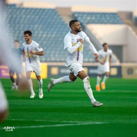 أبها يواصل تألقه في دوري يلو بفوز مهم على الجبيل ويقترب من التتويج باللقب