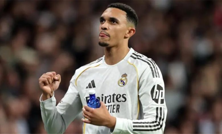 <p><strong>أرنولد: التوقعات تشير إلى هزيمة مدوية لريال مدريد، وفالفيردي هو أكثر اللاعبين تجاهلاً في عالم كرة القدم</strong></p>