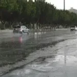 أمطار رعدية غزيرة ورياح مثيرة للأتربة تعصف بمناطق واسعة