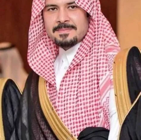 أمير المدينة المنورة يقدم التعازي لأسرة الطفل آسر يوسف كشميري هاتفياً