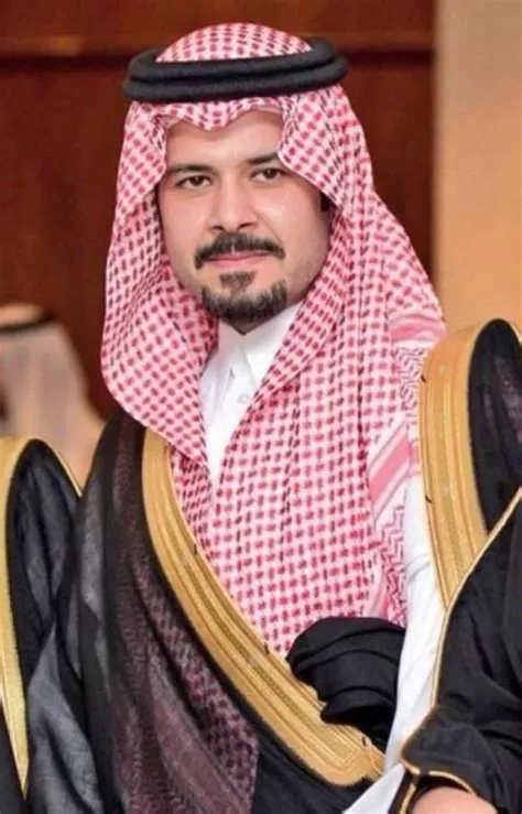 أمير المدينة المنورة يقدم التعازي لأسرة الطفل آسر يوسف كشميري هاتفياً