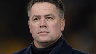 أوين: سأكون متفاجئًا إذا استمر سلوت في ليفربول دون تحقيق هذه الأهداف في نهاية الموسم