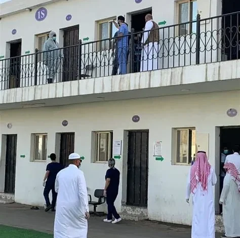 إلزام المنشآت بتصحيح أوضاع سكن العمالة من خلال مسارين نظاميين للمباني التي تضم 20 عاملاً فأكثر