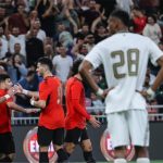 اعتذار رسمي من لاعب منتخب السعودية للجماهير بعد الخسارة القاسية أمام مصر