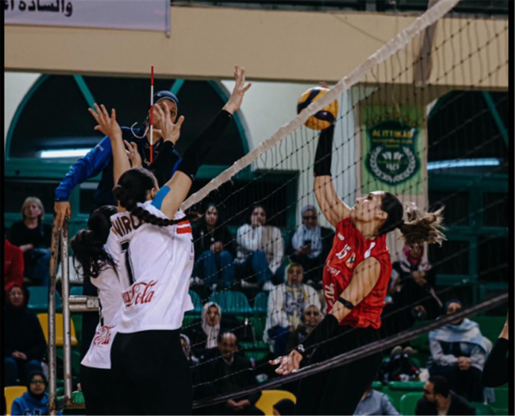 الأهلي يتوج بلقب كأس مصر للكرة الطائرة للإناث بفوزه على الزمالك