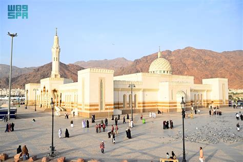 المدينة المنورة تستعد لاستقبال صلاة العيد في 969 جامعًا ومصلى