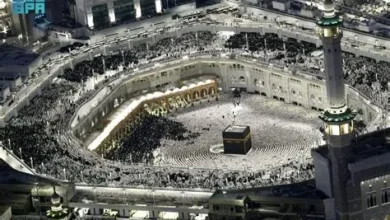 المسجد الحرام يستقبل أعداداً هائلة من المصلين والمعتمرين في ليلة الخامس والعشرين من رمضان