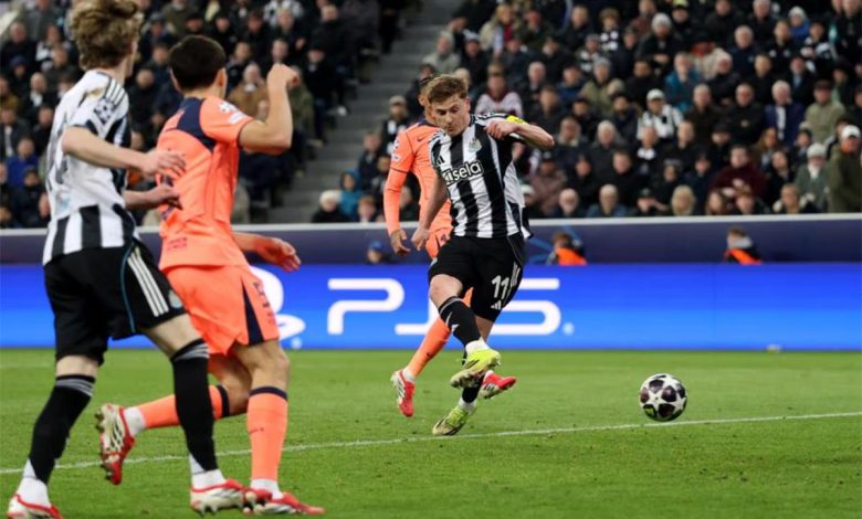 النجم المتألق: لاعب برشلونة يتألق في مواجهة نيوكاسل بدوري أبطال أوروبا