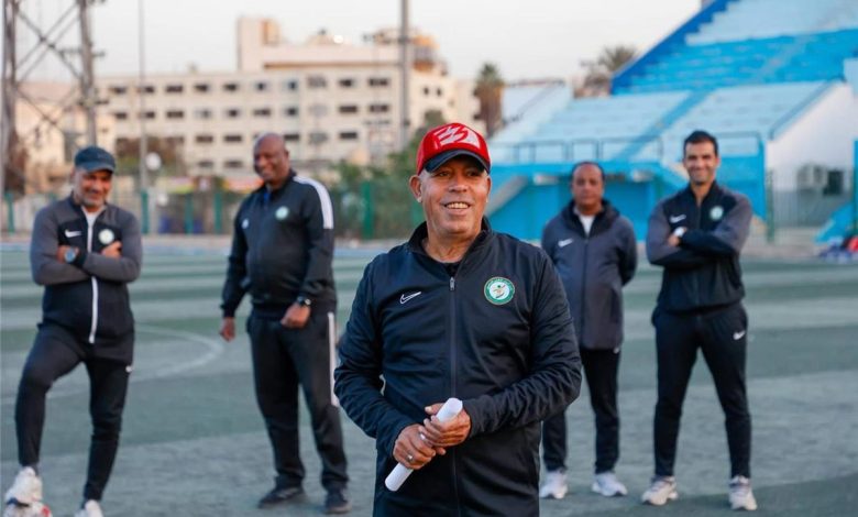 بدر رجب يثير النقاشات: مقارنة مثيرة للاهتمام بين لاعب الأهلي السابق وفان دايك وبيكنباور