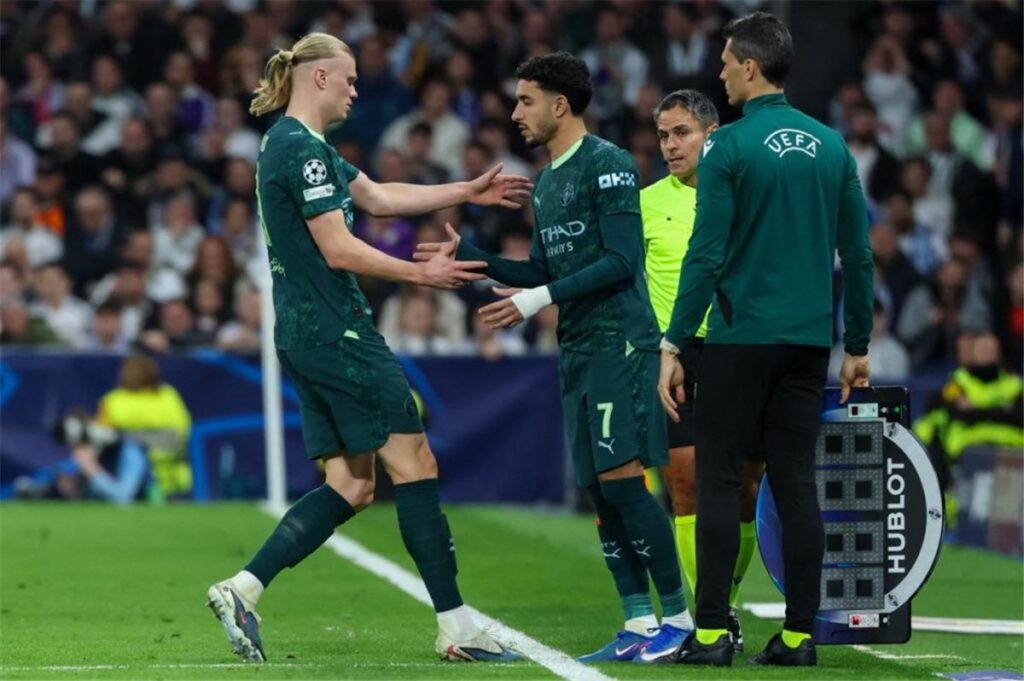 تحليل نتائج جماهير مانشستر سيتي حول أداء عمر مرموش أمام ريال مدريد: 'بحثاً عن التقدير في مكان آخر'