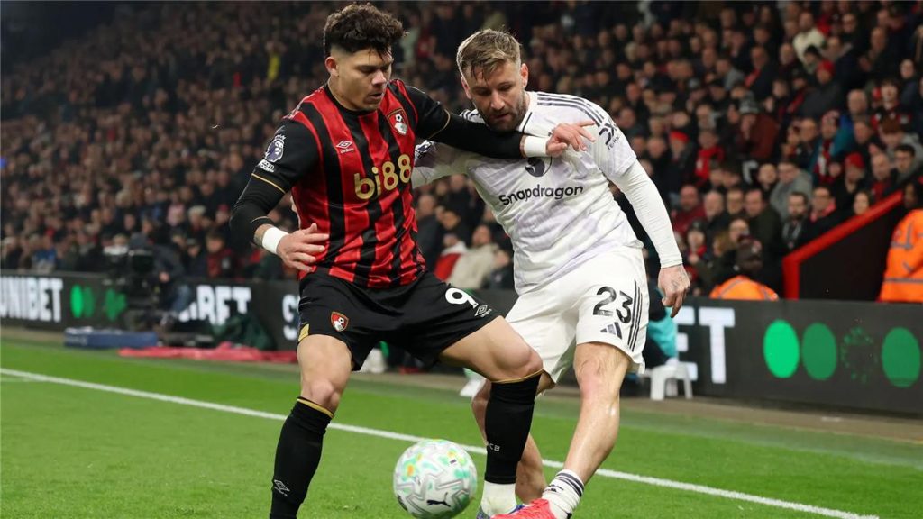 ترتيب الدوري الإنجليزي: تأثير تعادل مانشستر يونايتد مع بورنموث على المنافسة الحالية