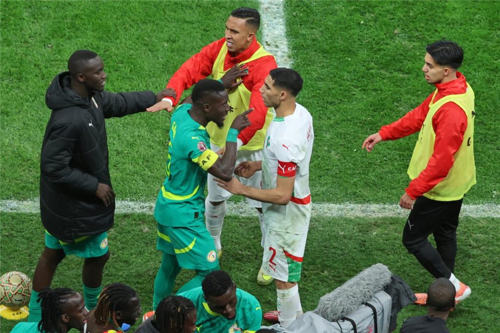 تسليط الضوء على قرار سحب لقب كأس أمم إفريقيا من السنغال: خطوة غير تقليدية تحمل دلالات كبيرة