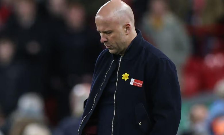 تشكيل سلوت يؤدي إلى أزمة حادة في ليفربول: فرص تحقيق مفاجئة