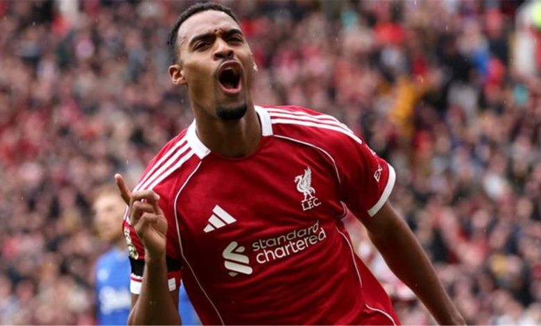 جرافنبيرخ يكشف تفاصيل تجديد عقده مع ليفربول وتطور مركزه تحت إشراف سلوت