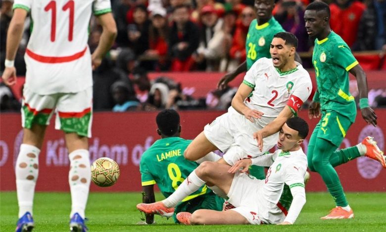 خبير لوائح رياضية يتساءل عن صحة قرار كاف بتتويج المغرب بلقب أمم إفريقيا: تصريحات حول عدم انسحاب منتخب السنغال