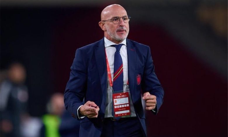 دي لافوينتي: نجم مانشستر سيتي هو الأفضل عالميًا، وأتطلع لمزيد من التألق من فيرمين