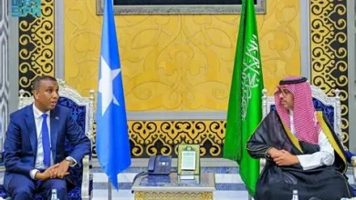 رئيس الوزراء الصومالي يغادر مطار الملك عبدالعزيز في جدة