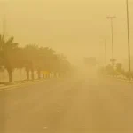 رياح شديدة وأمطار تضرب المنطقة الشرقية وتقلل من الرؤية بشكل كبير