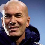 زيدان يبرم اتفاقًا شفهيًا لتولي تدريب المنتخب الفرنسي مع تحديد موعد الإعلان الرسمي