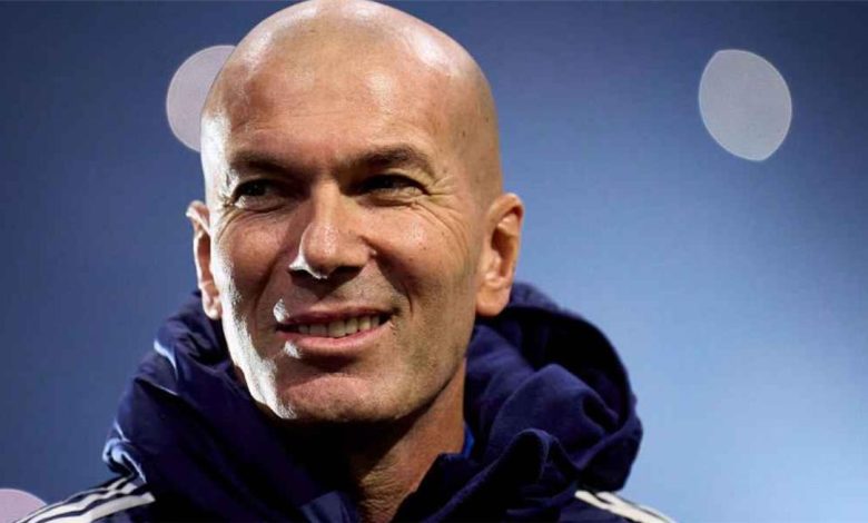 زيدان يبرم اتفاقًا شفهيًا لتولي تدريب المنتخب الفرنسي مع تحديد موعد الإعلان الرسمي