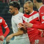 شباب بلوزداد الجزائري يتخذ إجراءات حاسمة: إقالة المدرب وفرض عقوبات مالية على اللاعبين