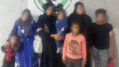 ضبط وافدة في تبوك تستغل طفلين في التسول وتحويلها للنيابة